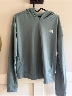 The North Face Women’s Hooded Pullover